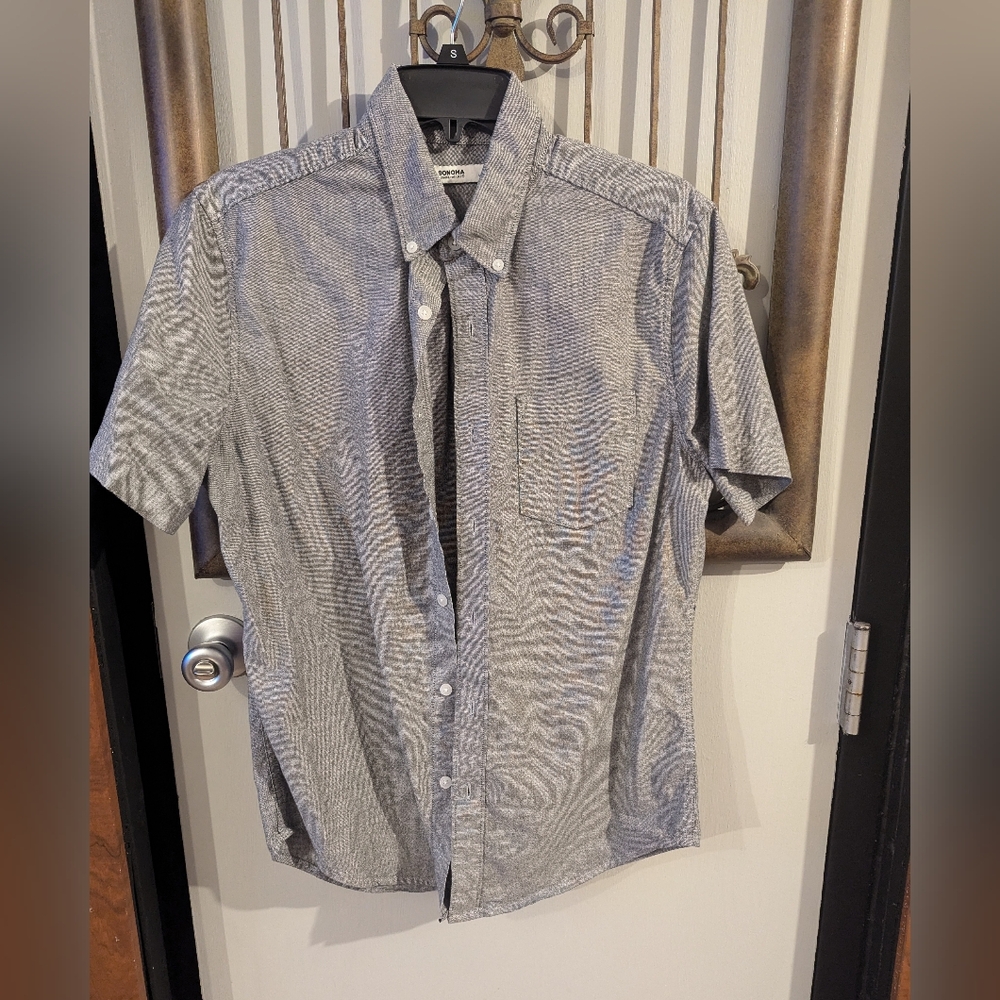 Sonoma button up shirt